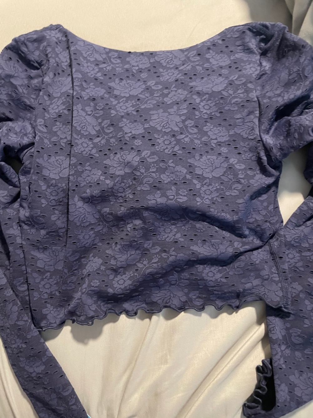 Aerie  Navy Floral Lace V-Neck Long Sleeve with White Bow Built In Bra Crop
